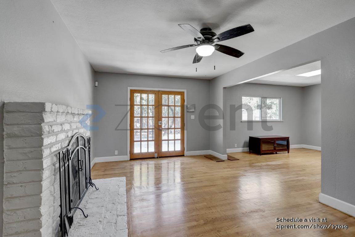 7621 Rosewood Dr - Photo 2 of 19