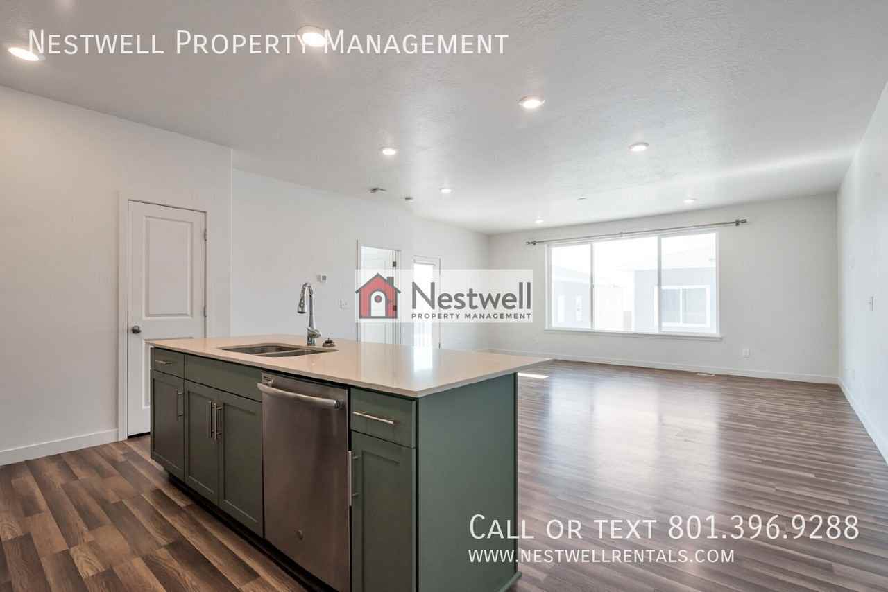 1015 W Sapphire Peak Dr - Photo 5 of 21