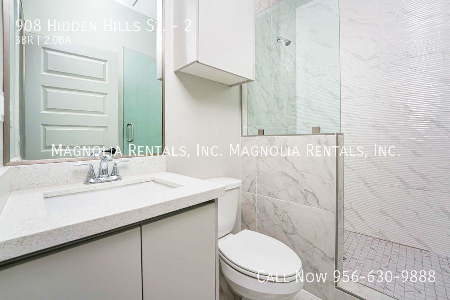 908 Hidden Hills St #2 - Photo 5 of 13