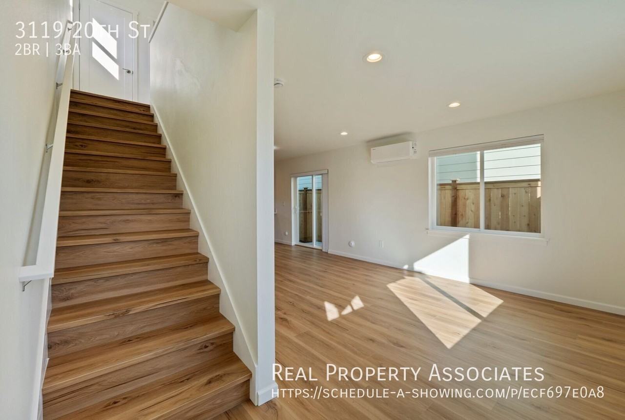 3119 20th St #B - Photo 2 of 25