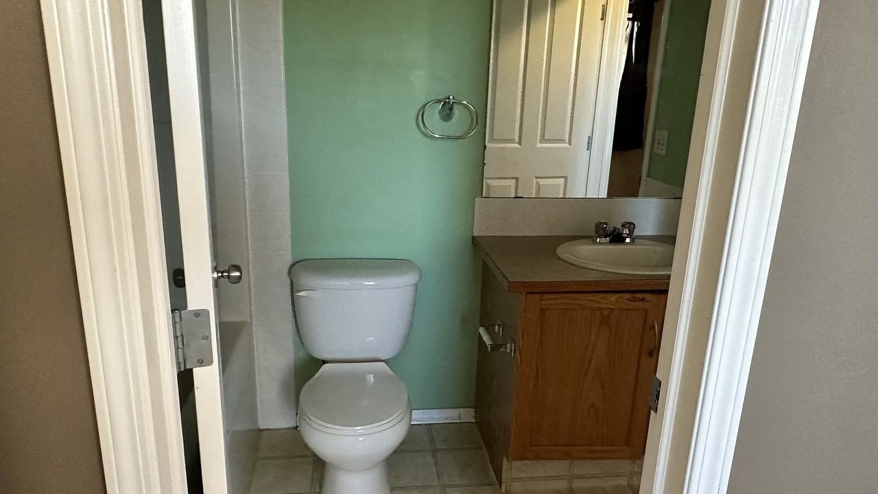 1301 111 Tarawood Lane Ne - Photo 7 of 17