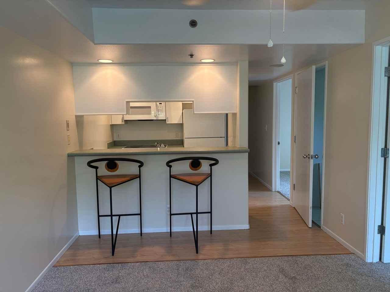 949 Prospect St #302 - Photo 2 of 7