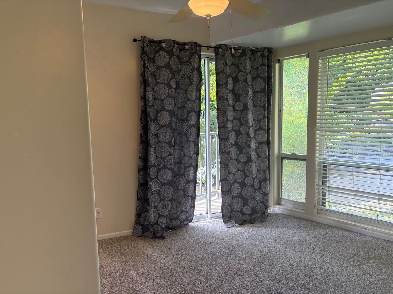 949 Prospect St #302 - Photo 5 of 7