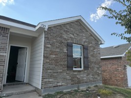 featured image of 725 Yorkshire Dr #NA