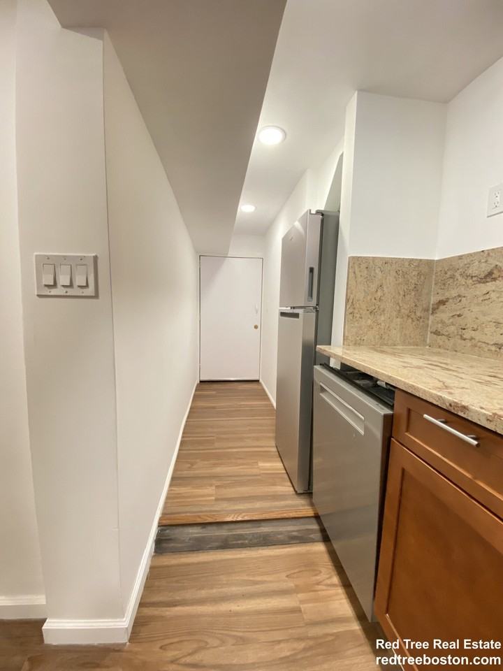 688 Parker St #1 - Photo 6 of 11