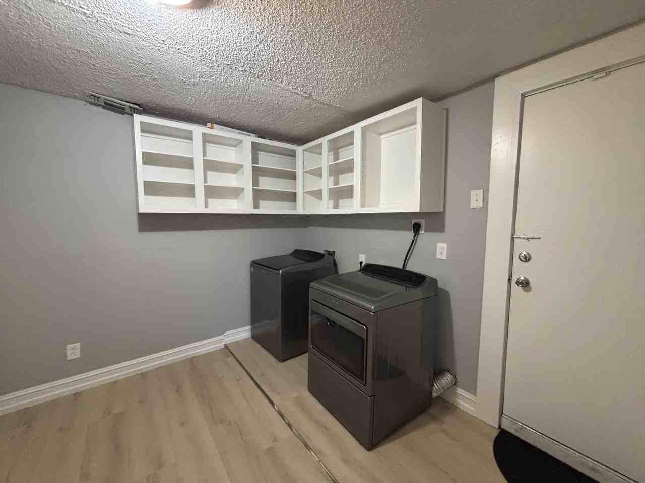 611 Smith St #NA - Photo 2 of 17