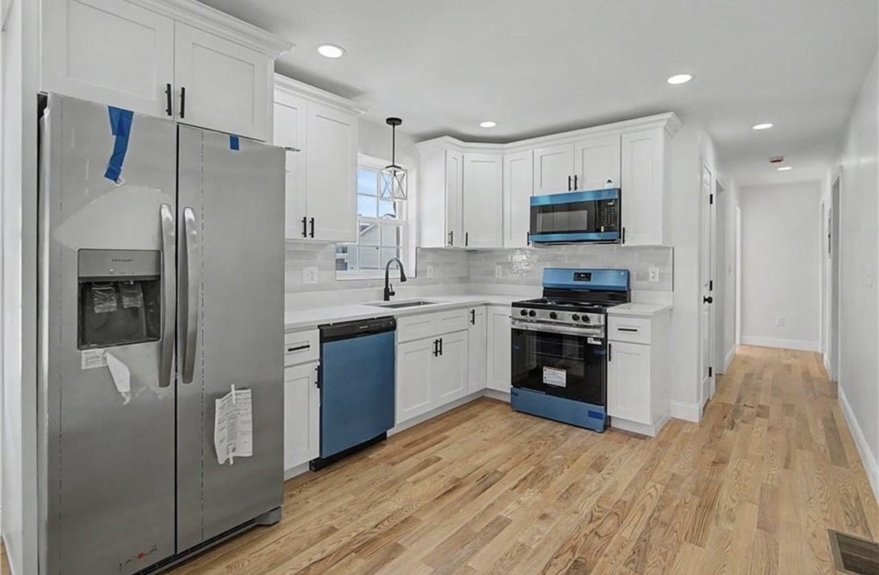 171 Ocean St #1 - Photo 3 of 16