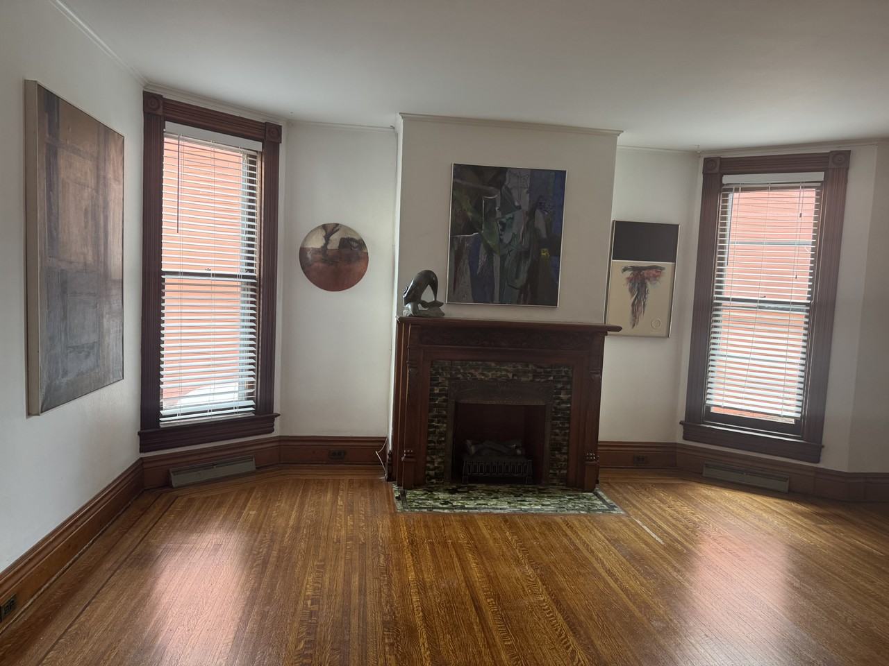 705 Columbus Pkwy - Photo 4 of 24