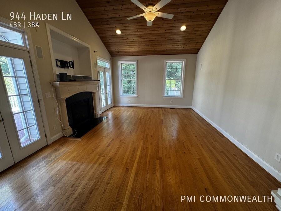 944 Haden Ln - Photo 5 of 29