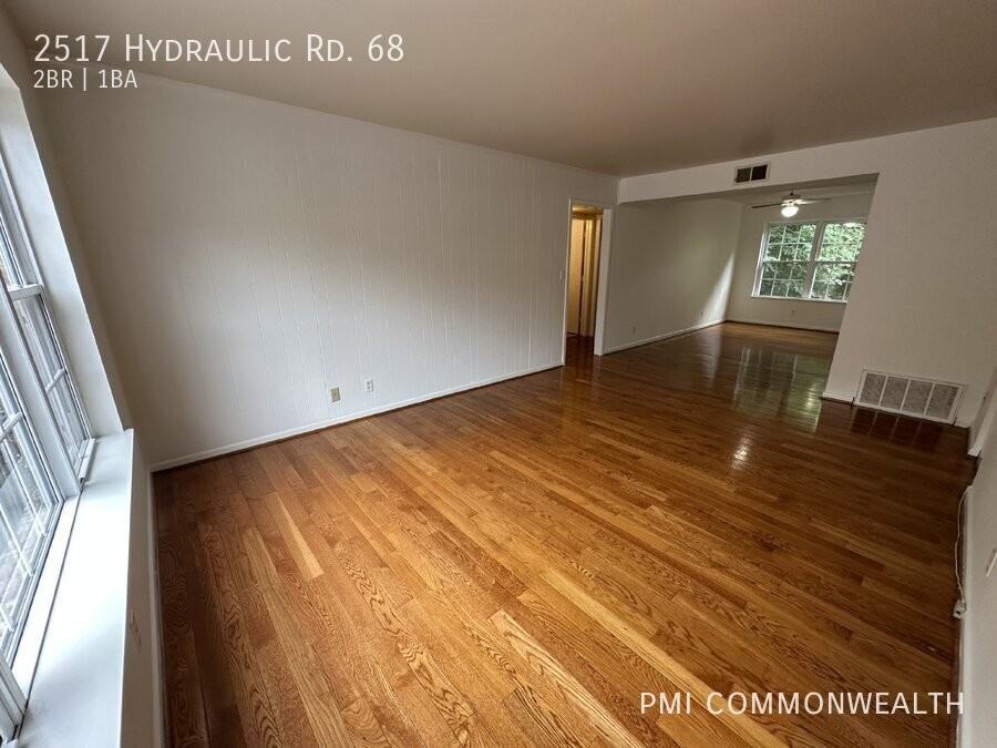 2517 Hydraulic Rd - Photo 6 of 10