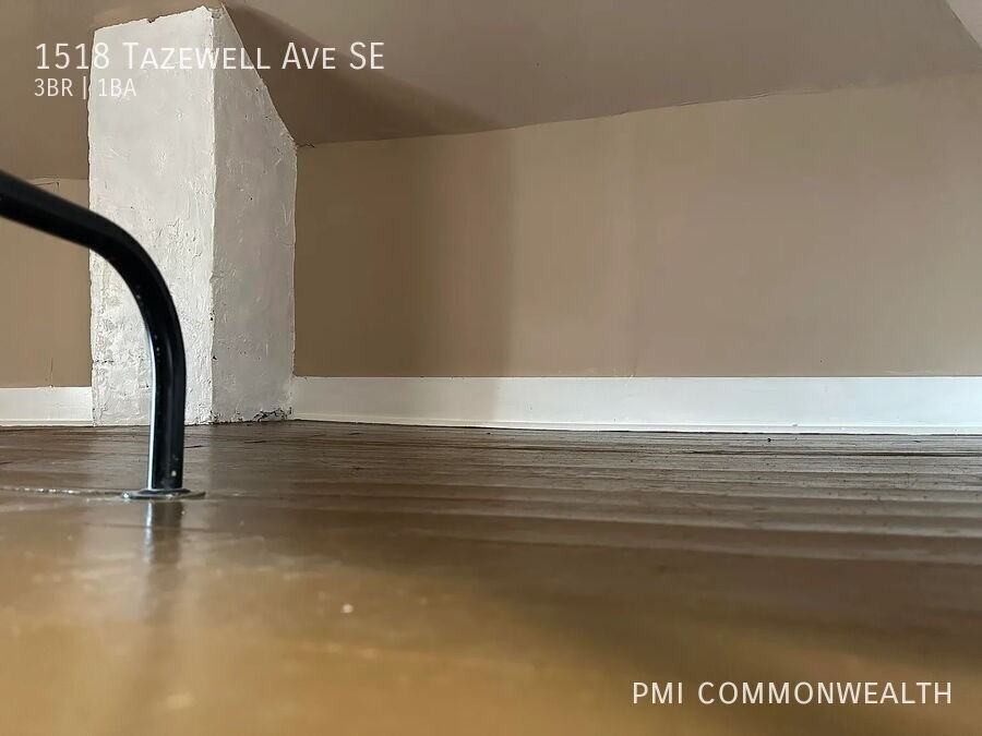 1518 Tazewell Ave Se - Photo 4 of 26