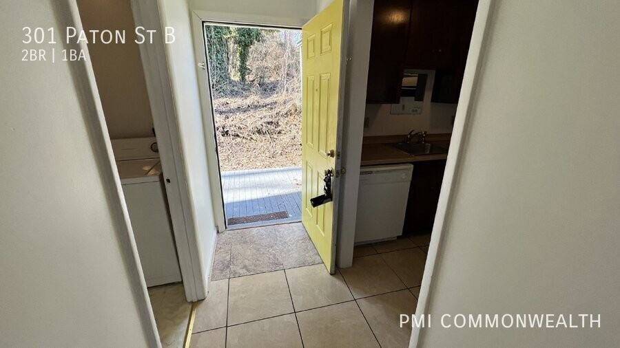 301 Paton St - Photo 7 of 11