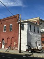featured image of 5 1st St Ne