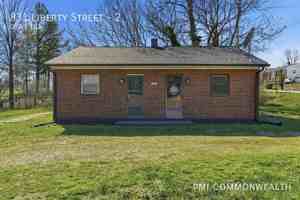 featured image of 831 Liberty St #2