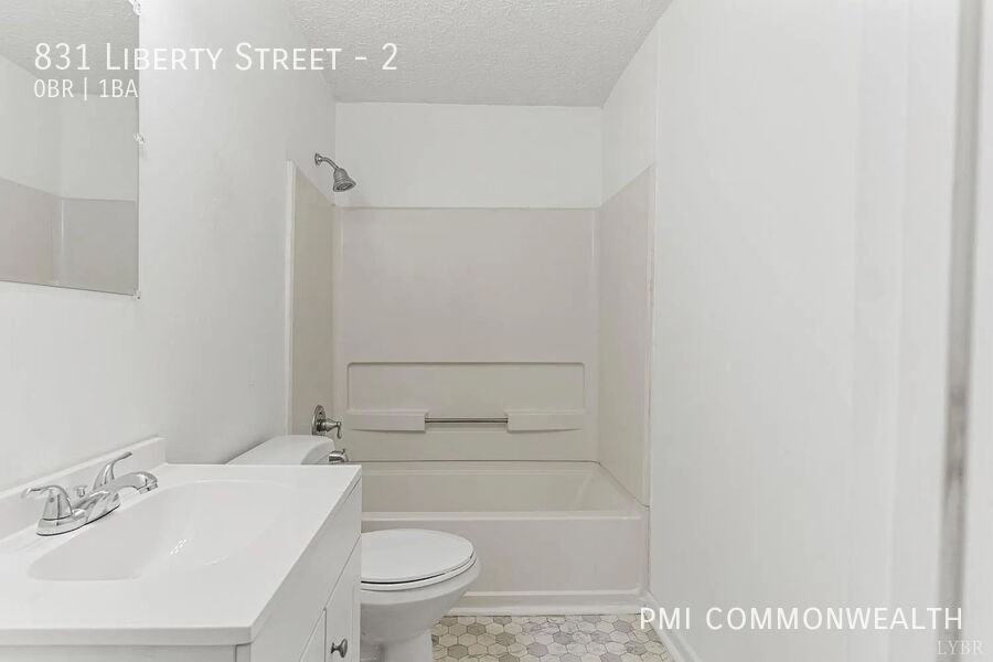 831 Liberty St #2 - Photo 2 of 21