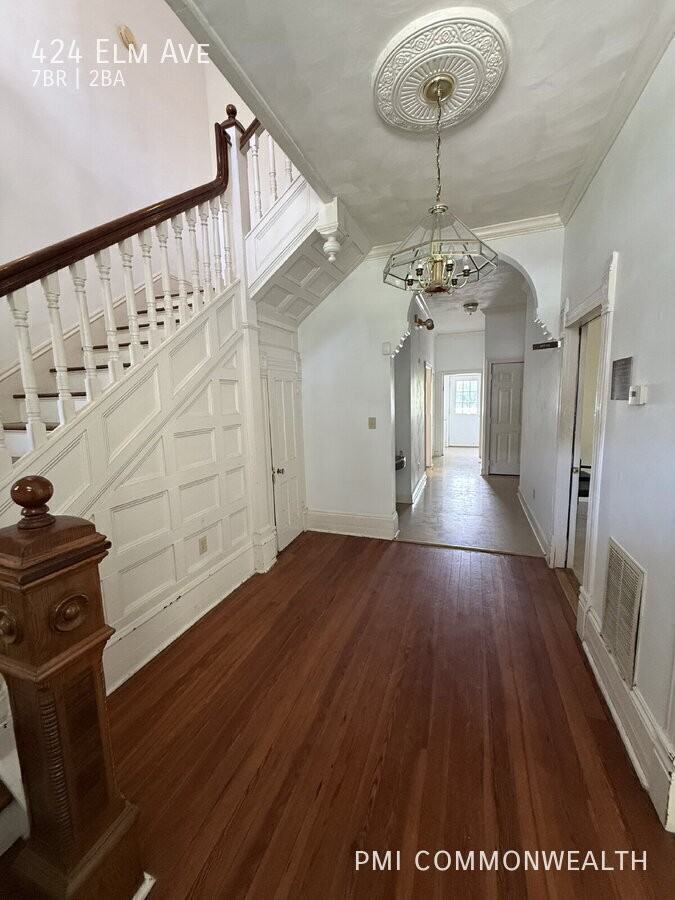 424 Elm Ave Sw - Photo 3 of 10