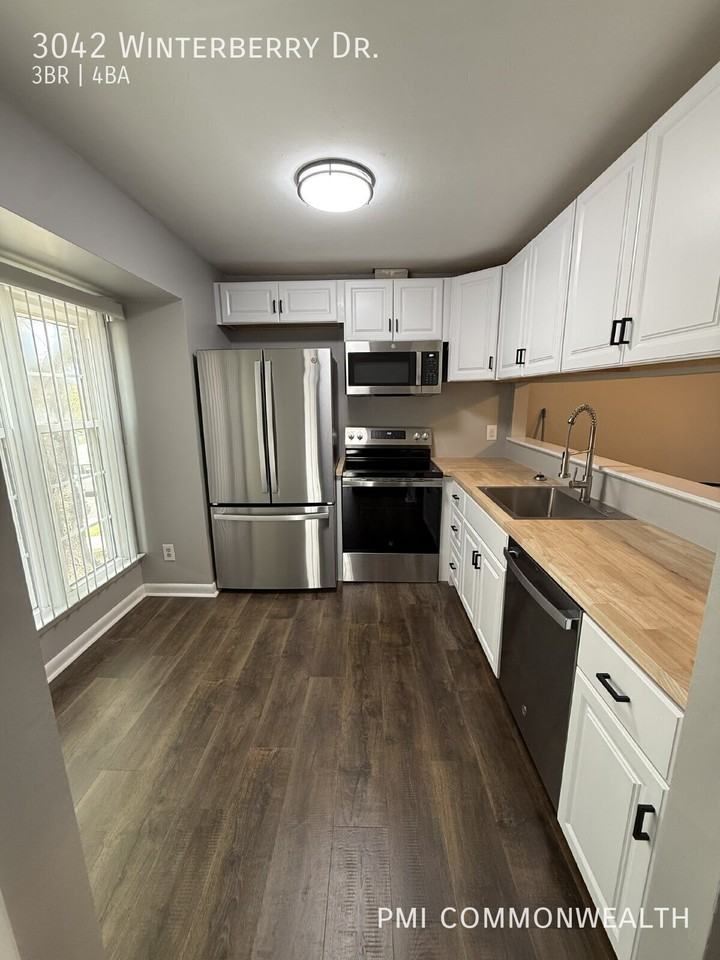 3042 Winterberry Dr - Photo 7 of 20