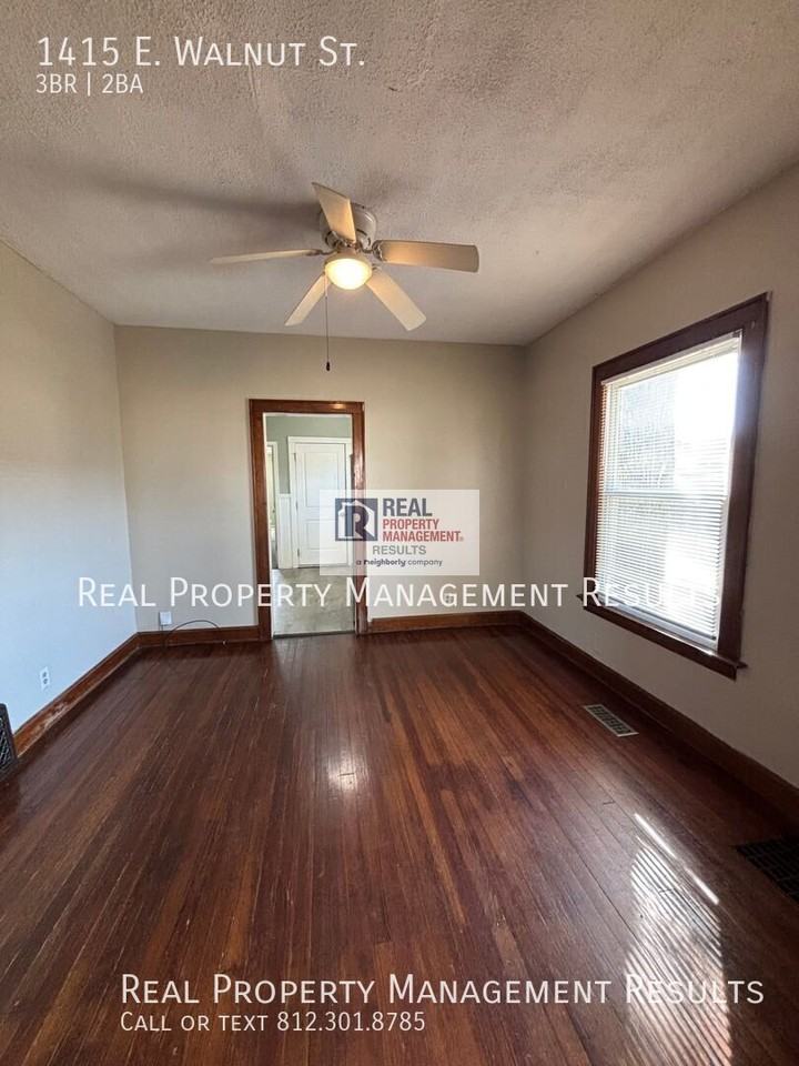 1415 E Walnut St - Photo 4 of 19