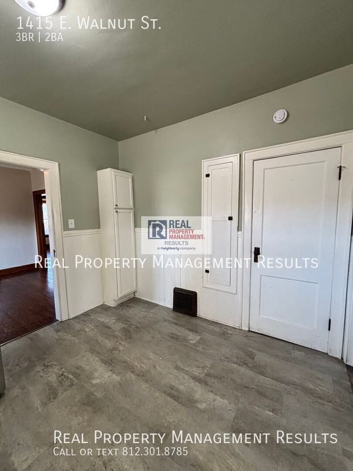 1415 E Walnut St - Photo 7 of 19