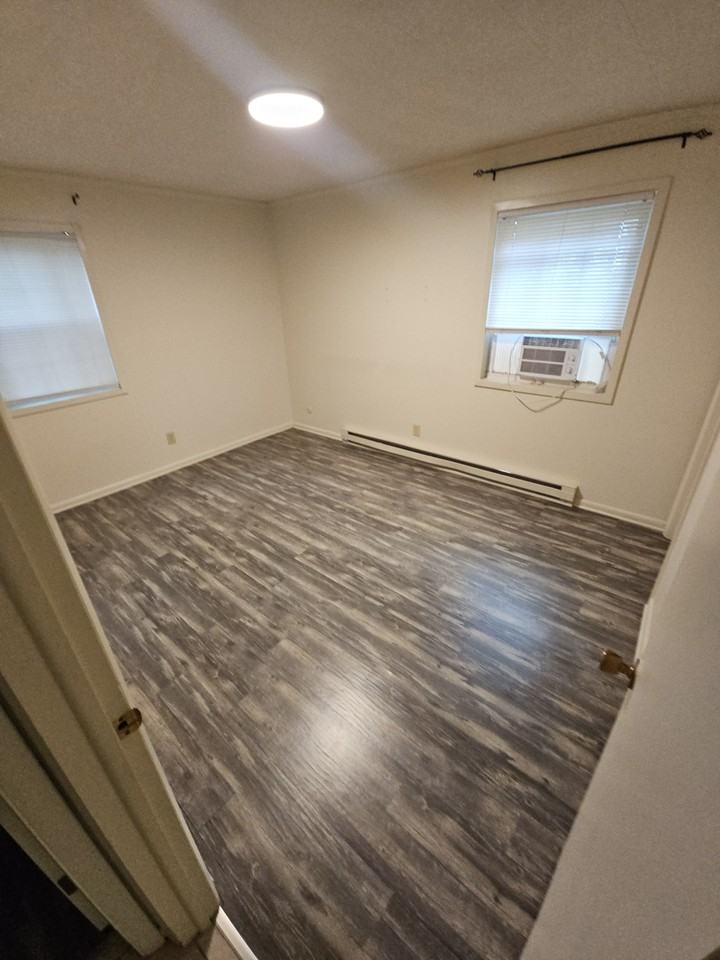 5831 W 25th St #2 - Photo 3 of 6
