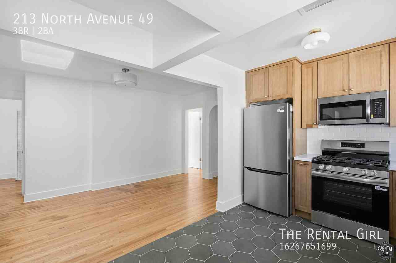 213 N Avenue 49 - Photo 4 of 36