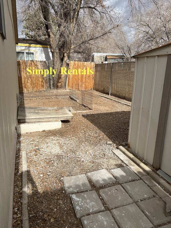 8532 Stream St Ne - Photo 2 of 16