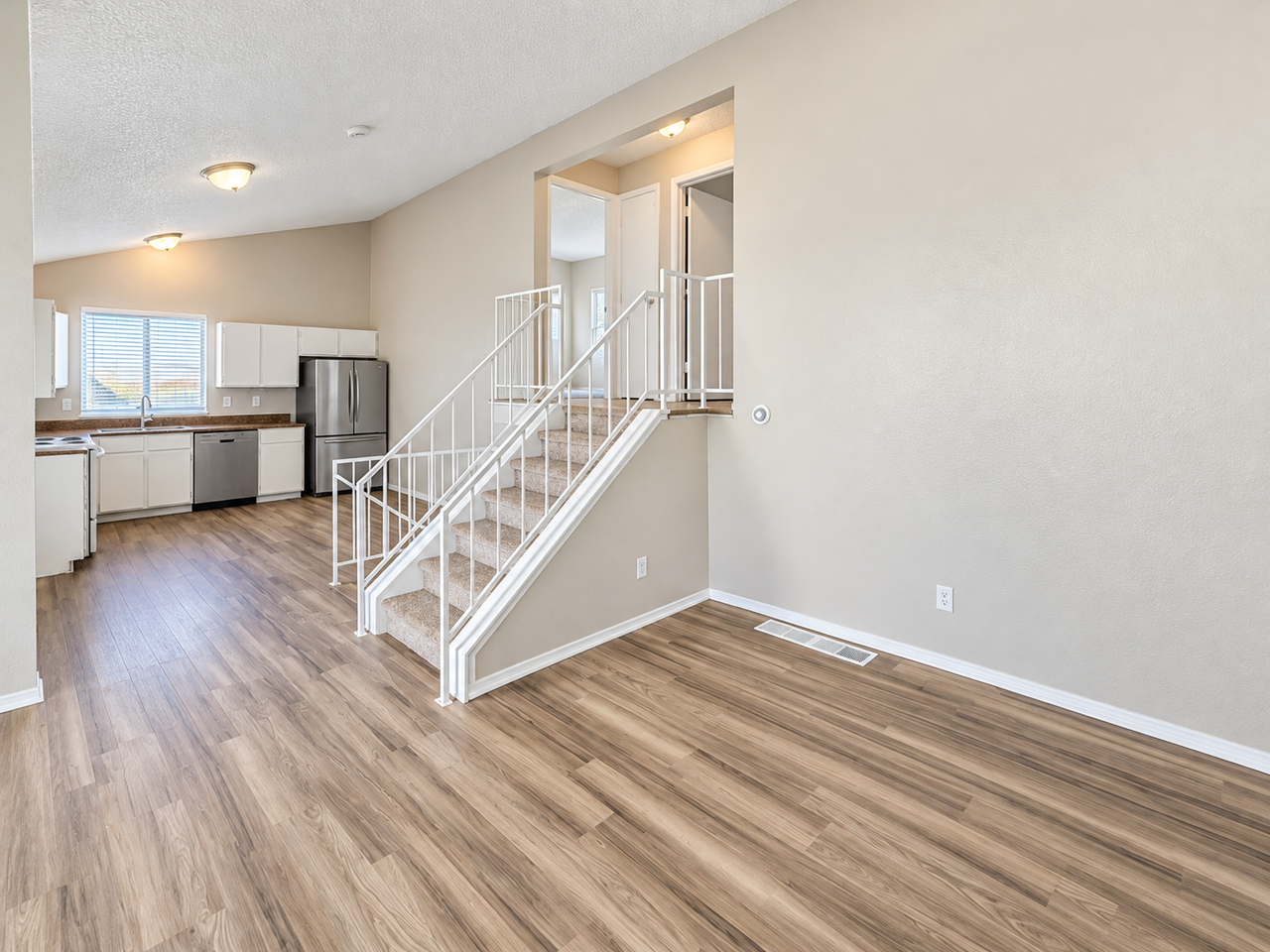 4326 Dearborn St - Photo 2 of 10
