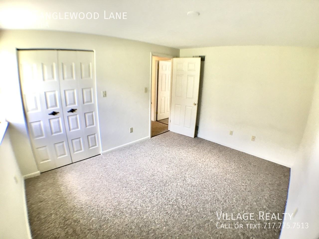 462 Tanglewood Ln - Photo 7 of 33
