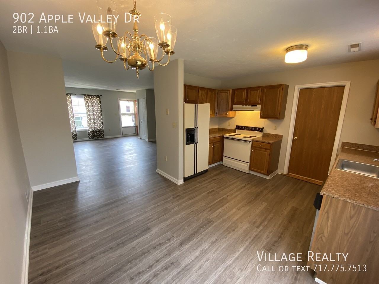 902 Apple Valley Dr - Photo 3 of 43
