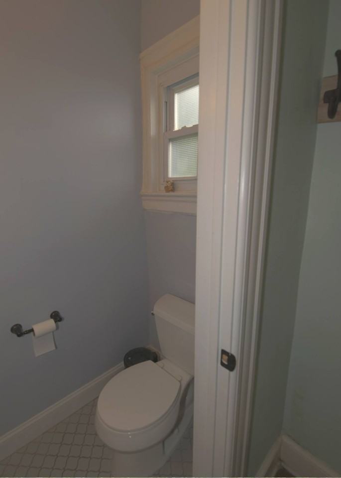 3009 Barclay St #1 - Photo 6 of 17