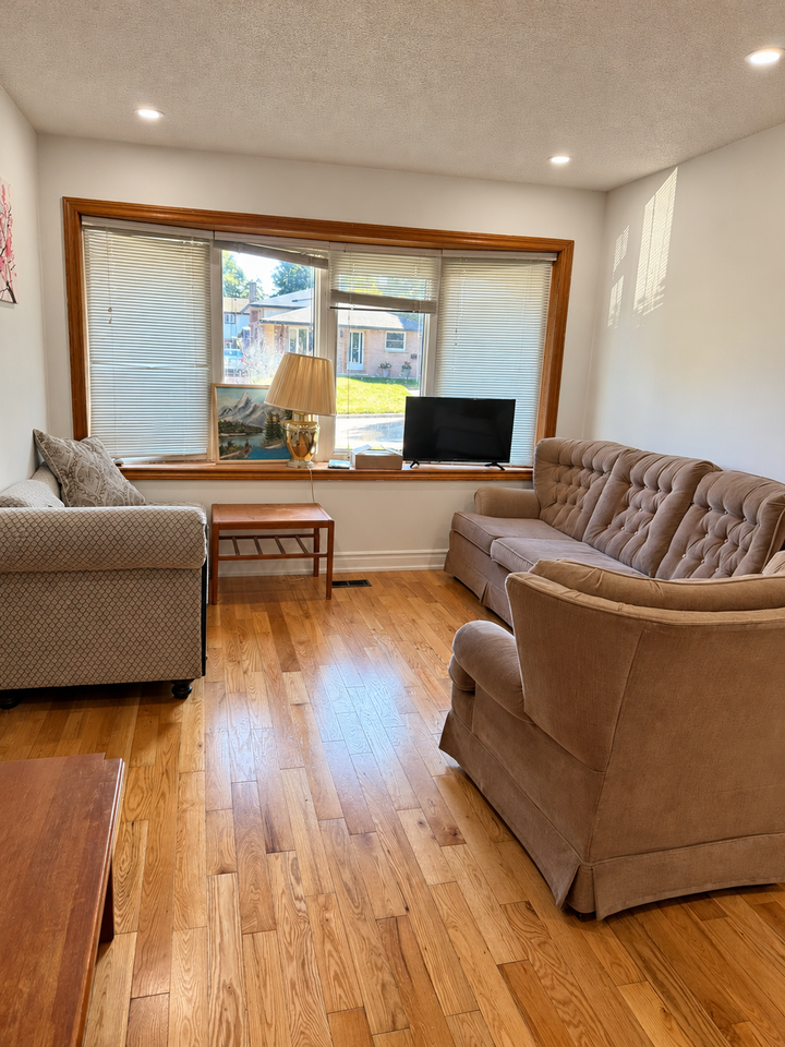 Cartier Dr & Kimberly Crescent - Photo 4 of 5