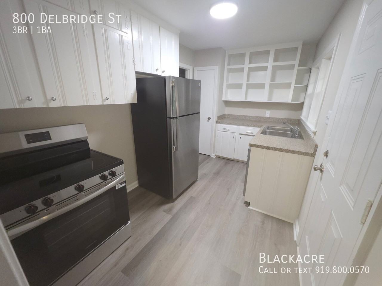 800 Delbridge St - Photo 2 of 12