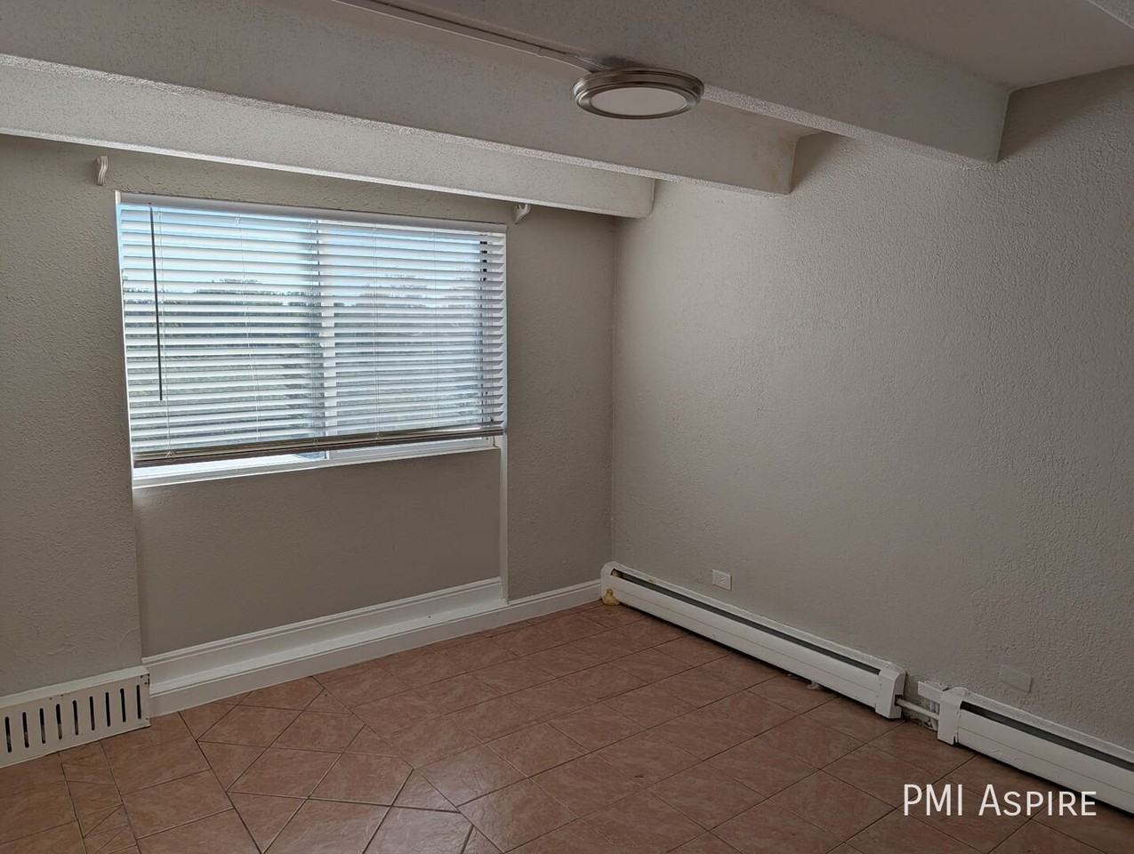 1960 Dallas St #402 - Photo 7 of 7