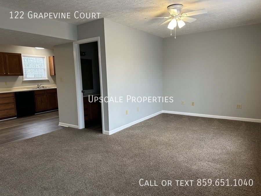 122 Grapevine Ct - Photo 3 of 11