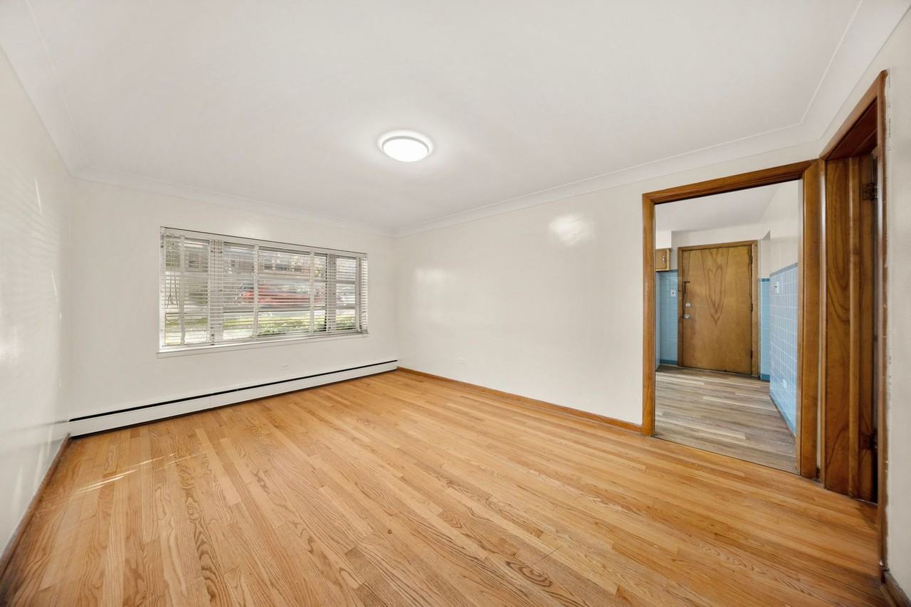 1648 Clarence Ave #BMT - Photo 7 of 14
