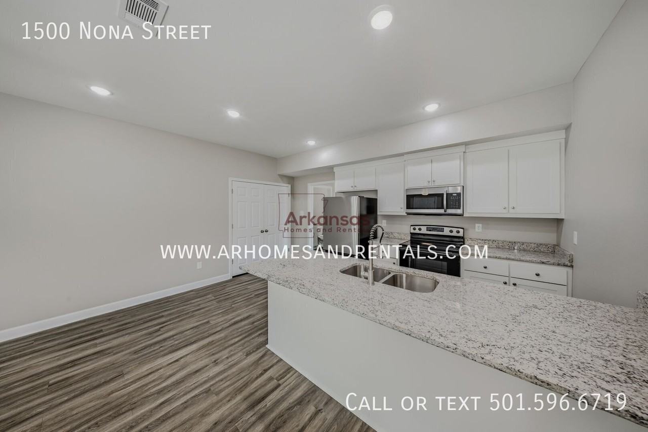 1500 Nona St - Photo 5 of 15