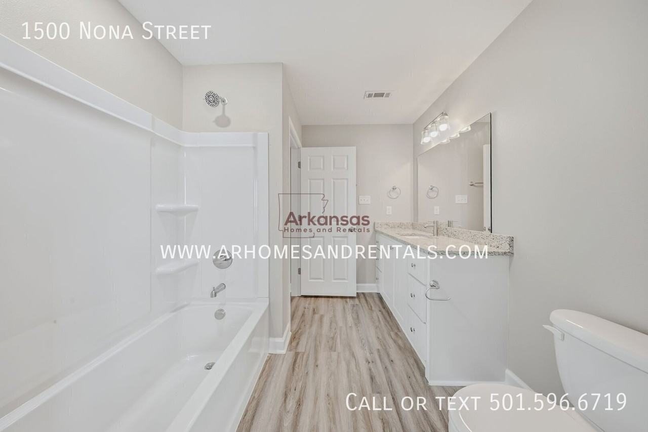 1500 Nona St - Photo 6 of 15