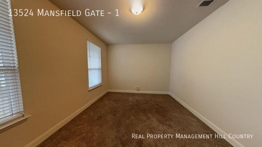 13524 Mansfield Gate #1 - Photo 6 of 40