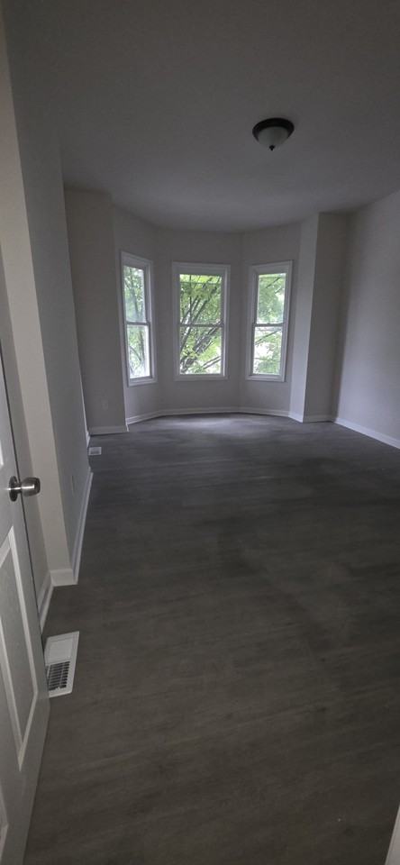 1703 N Monroe St - Photo 7 of 13