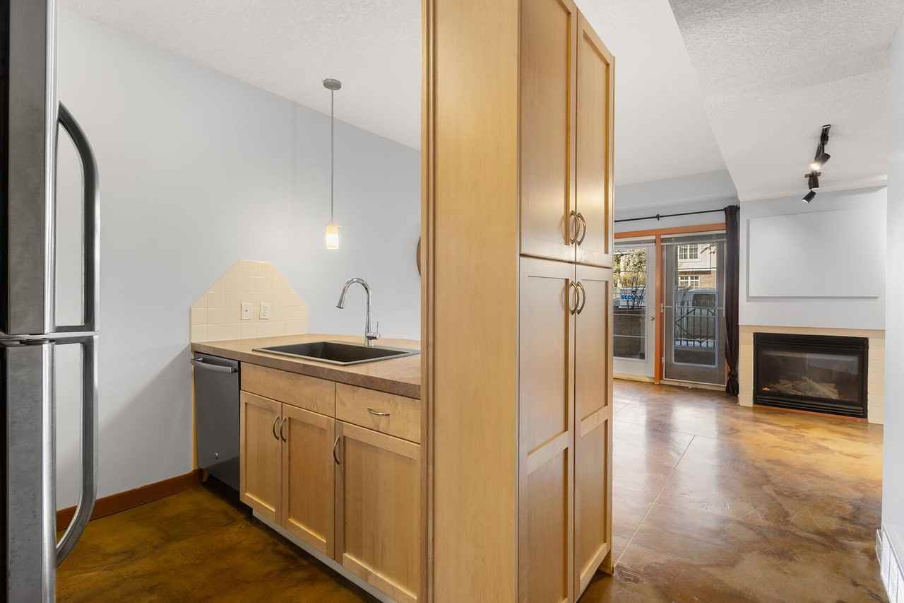 110 -110 13 Ave Sw - Photo 4 of 25
