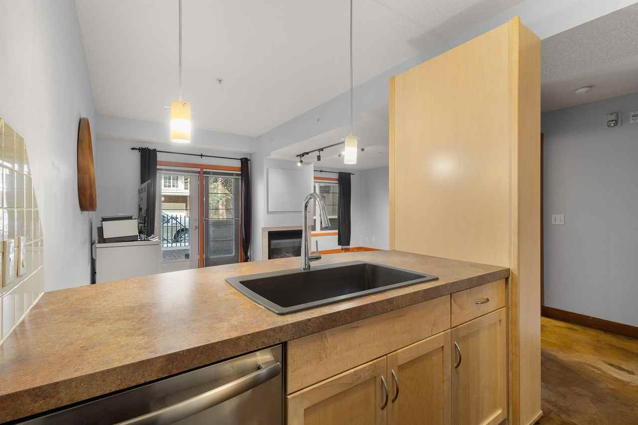 110 -110 13 Ave Sw - Photo 5 of 25