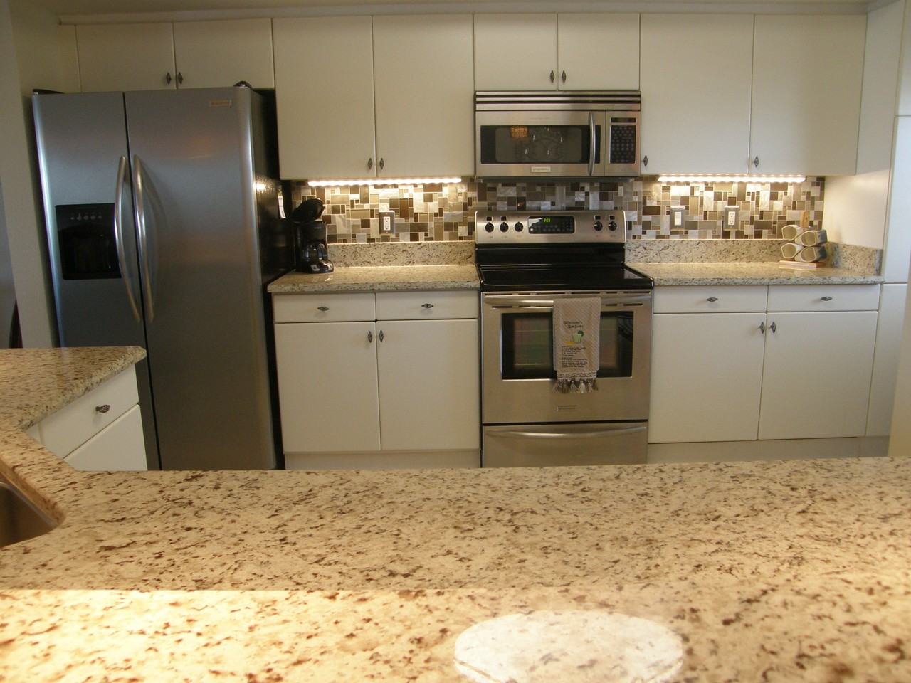 500 Marina Point Dr - Photo 7 of 50