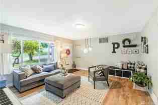2205 Ne 8th St - Photo 1 of 1