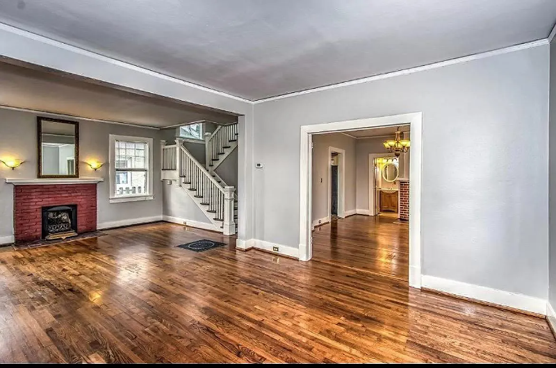 349 Broad St - Photo 5 of 11