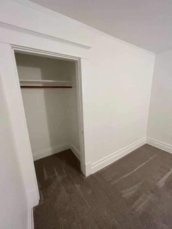 618 Stanley Ter Ne - Photo 7 of 29