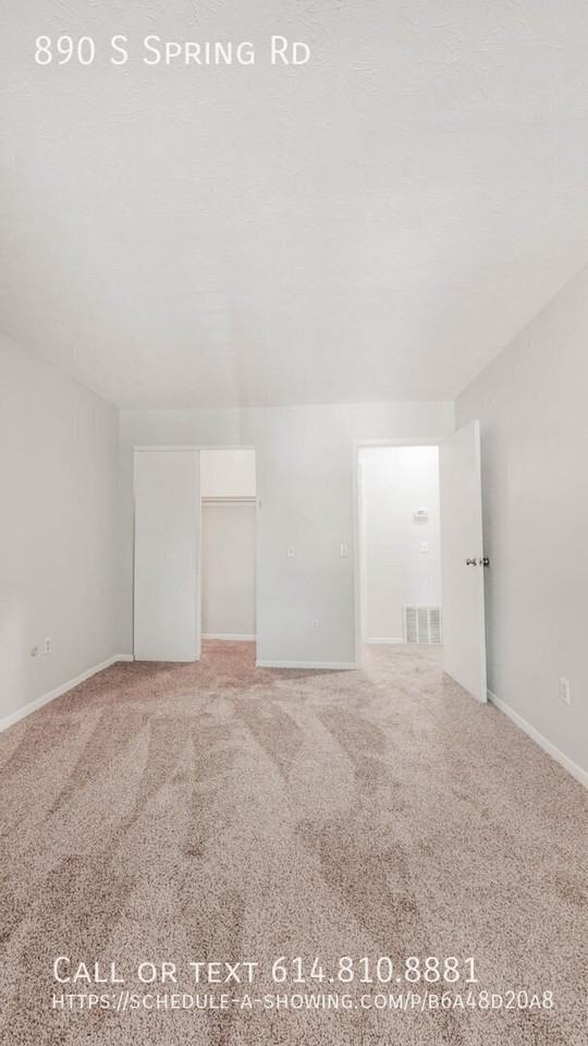 890 S Spring Rd - Photo 2 of 17
