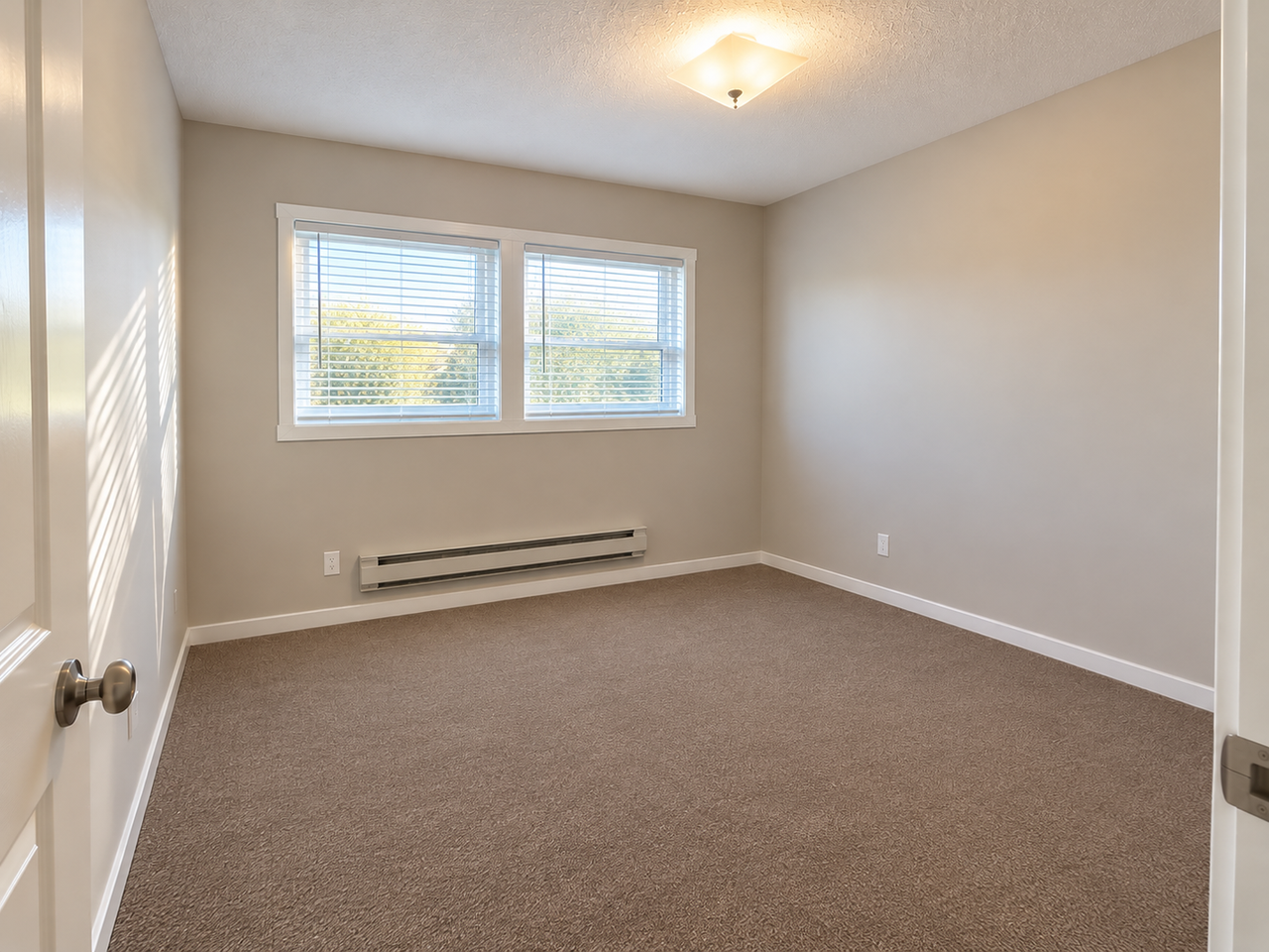 1325 Cox St #1 - Photo 5 of 12