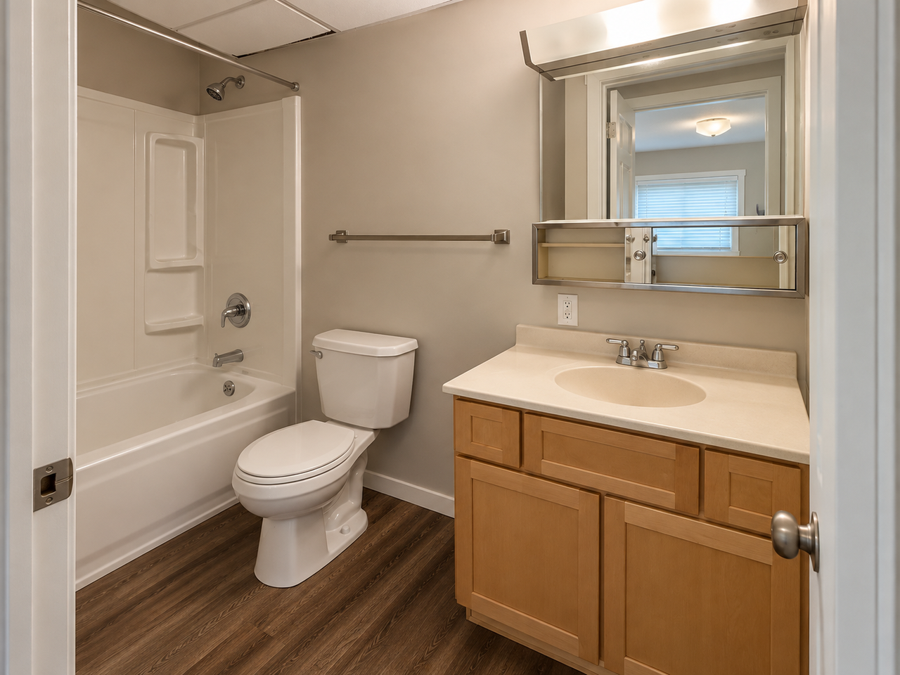 1325 Cox St #1 - Photo 7 of 12