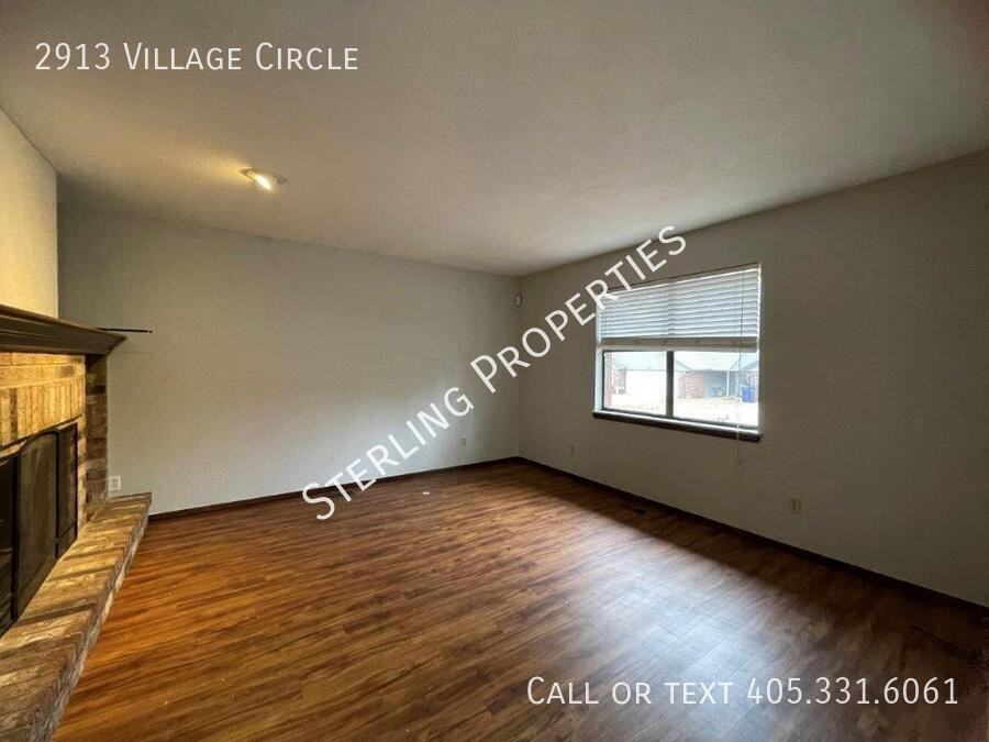 2913 Village Cir - Photo 2 of 20