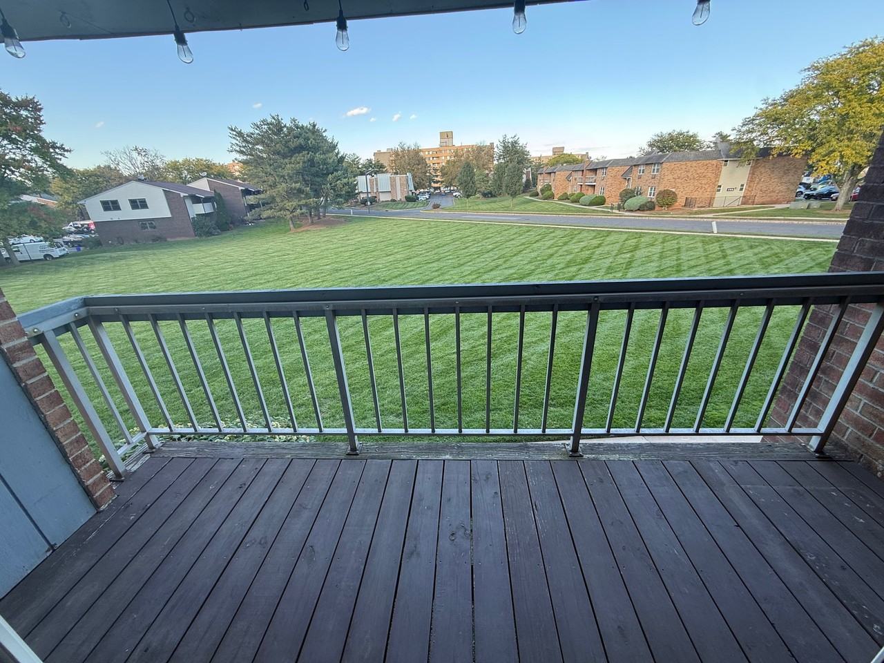 807 Eves Dr #1L - Photo 2 of 15